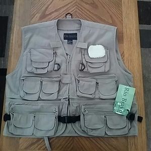 Fishing Utility Vest NWT
